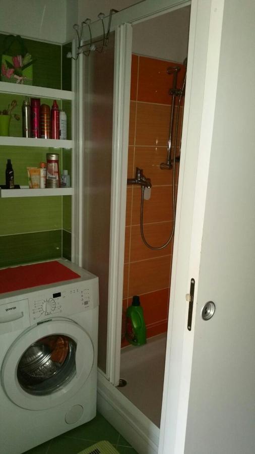 Ferienwohnung Tri Palme Prvic Sepurine Exterior foto